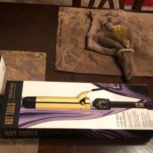 Hot Tools Signature 1 1/2 inch Curling Iron